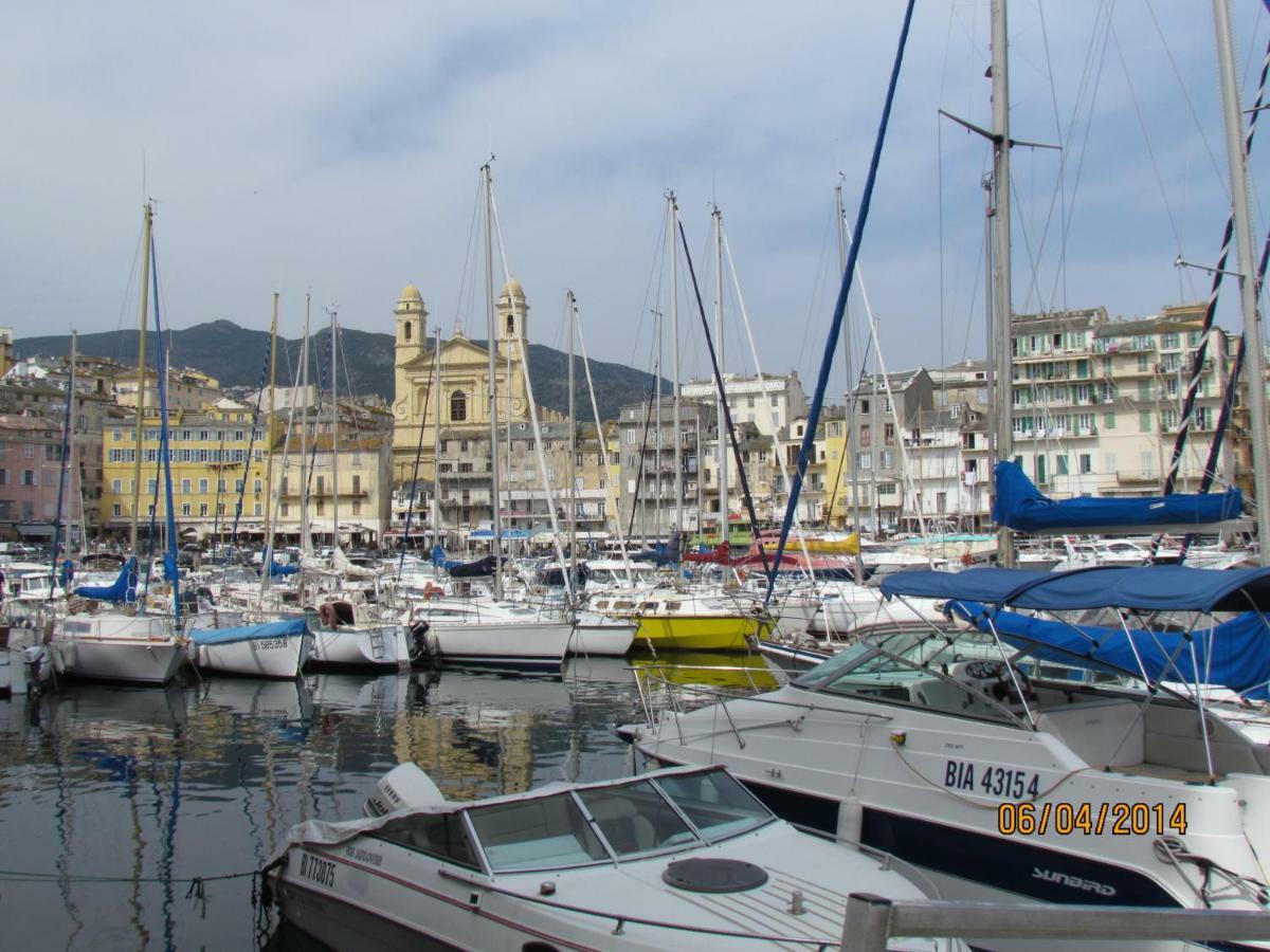 Appartement Bastia Au Pied Du Vieux Port Exteriör bild